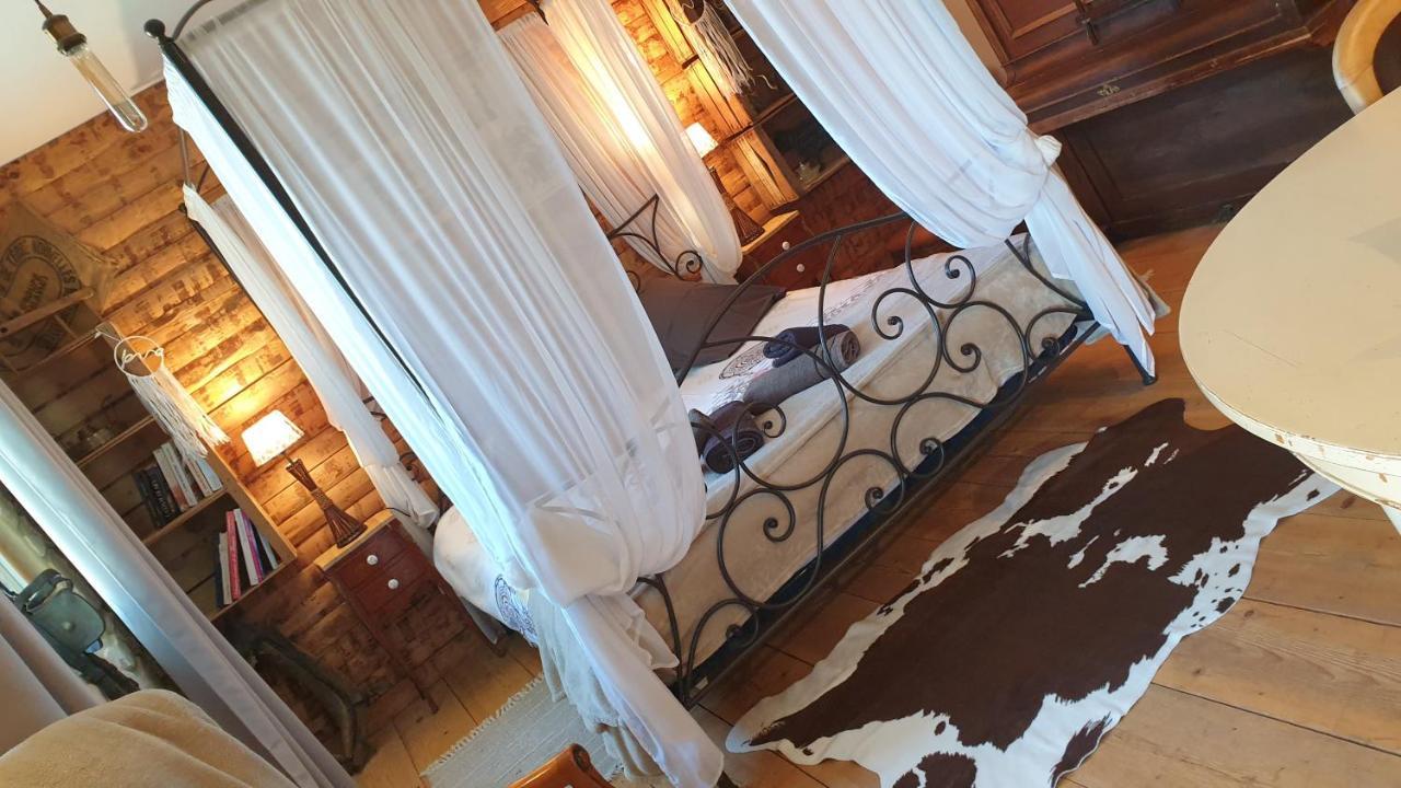 Chambre D'Hotes Le Petit Ranch Bed & Breakfast Los Masos ภายนอก รูปภาพ